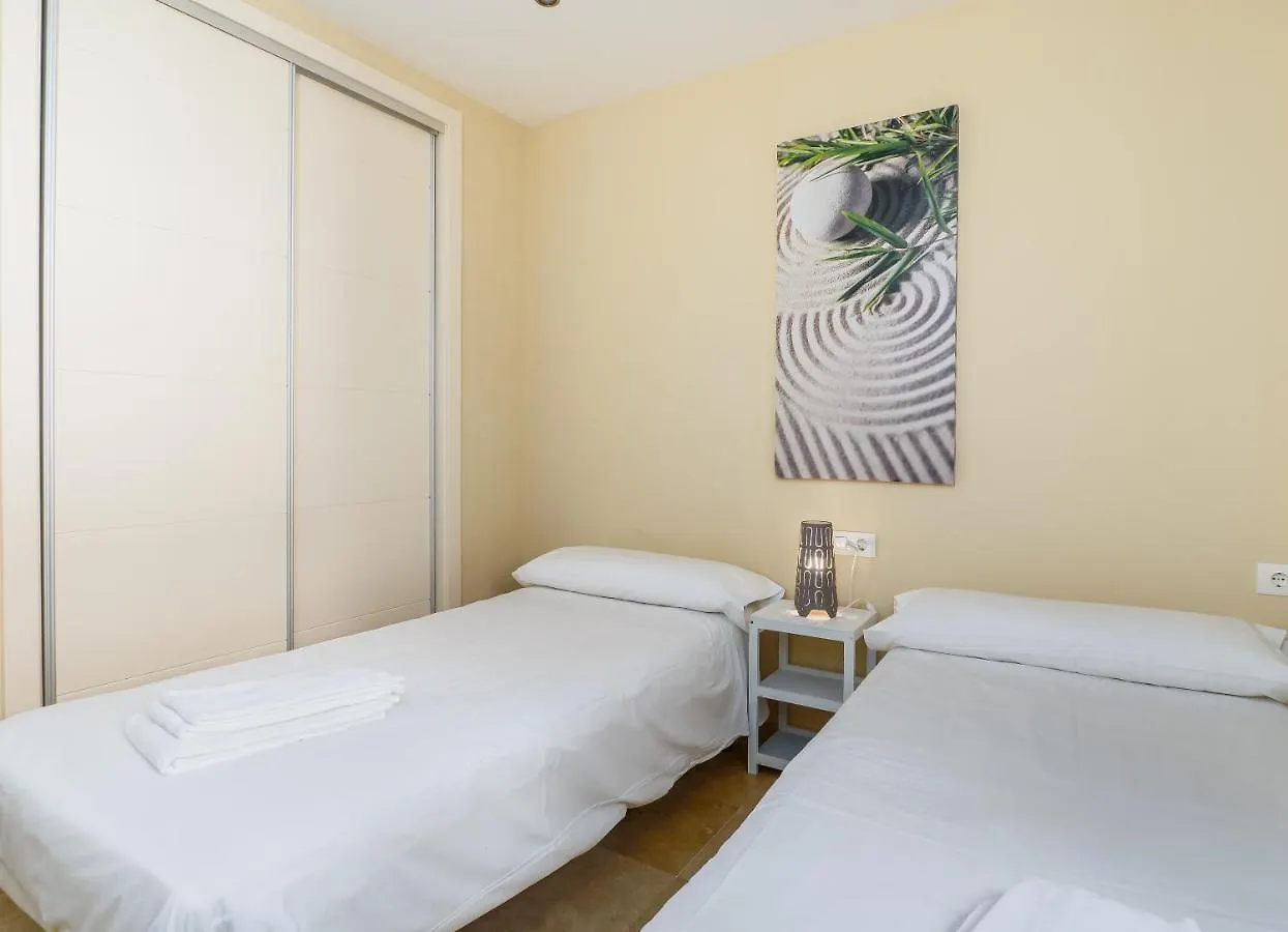 2174-Huge 3 Bedrooms With Terrace And Pool Manilva