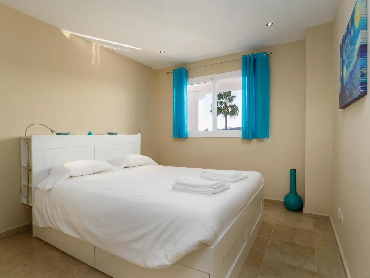 2174-Huge 3 Bedrooms With Terrace And Pool Manilva Apartment